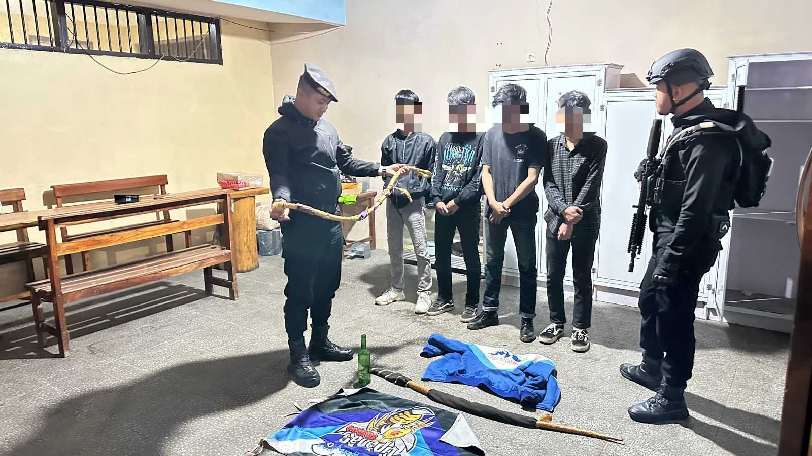 Patroli Sat Samapta Polres Garut Amankan Empat Pemuda Yang Hendak Perang Sarung Saat Patroli Dini Hari